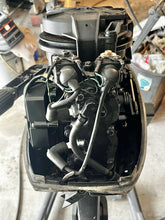 Load image into Gallery viewer, 1999 8 hp Mercury 15” COMPLETE OUTBOARD two stroke Pull-start
