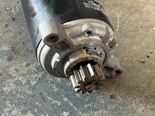 Lade das Bild in den Galerie-Viewer, 175 150 135 115 hp Ficht Evinrude STARTER MOTOR 0586287 two stroke 2000-2005 compatibility with some other hps
