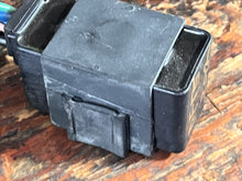 Cargar imagen en el visor de la galería, DF 175 150 hp Suzuki PTT RELAY trim 38410-93J12 four stroke 2006-2014 Compatible 50-250 hp 1998-2014
