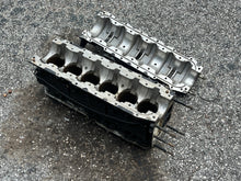 Load image into Gallery viewer, clean 90 hp, 115 hp Mercury inline 6 cylinder block
