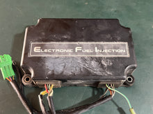 Load image into Gallery viewer, DT 225 HP Suzuki 33920-92EA0 FUEL INJECTION UNIT oem Two Stroke super clean
