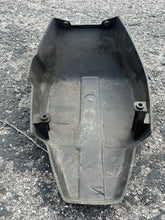 Lade das Bild in den Galerie-Viewer, 225 250 300 hp Mercury FLYWHEEL COVER 825832 two stroke EFI 1995
