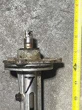 Cargar imagen en el visor de la galería, DT 150 200 hp Suzuki 20” SHIFT ACCEL HOUSING 26110-87D00 CLUTCH ROD CONNECTOR L 25611-87D00 SHIFT SHAFT L  23111-87D00 YOKE 25131-87D01 Two Stroke 1986-87
