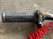 Lade das Bild in den Galerie-Viewer, DF 2.5 hp Suzuki  TILLER HANDLE 63111-97J21-YAY CABLE 63610-97J00 GRIP 63210-97J00 four stroke 2024
