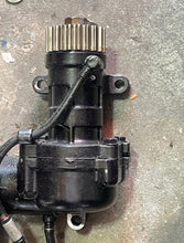 Cargar imagen en el visor de la galería, REBUILDABLE 40 - 90 hp Tohatsu Nissan AIR COMPRESSOR 3T5B100002 two stroke 2002-2010
