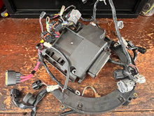 Load image into Gallery viewer, DF 175 150 hp Suzuki engine WIRING HARNESS 36610-96J50 four stroke 2006-14 supersedes to 36610-96J90
