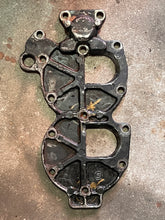 Load image into Gallery viewer, 25 35 hp Johnson Evinrude CYLINDER HEAD COVER 0327673 two stroke 2 cylinder 1979-1981
