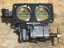 Lade das Bild in den Galerie-Viewer, 200 175 150 hp Mercury CARBURETOR SET WMH 16-1 16-2 16-3 top 3308-9672A44 3311-818650A4 818650A52, center 3308-9672A45 818650A5 818650A53, bottom 3308-9672A46 818650A6 818650A59 two stroke v6 compatible 175 150 hp

