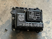 Load image into Gallery viewer, f 250 hp Yamaha FUSE BOX ASSY 6P2-82170-03-00 6P2-02 6P2-00 6P2-82170-01-00 four stroke 2005
