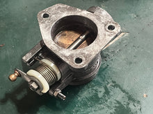 Cargar imagen en el visor de la galería, f 90 75 hp Yamaha THROTTLE BODY ASSY 6D8-13750-00 four stroke 2005-2017  JOINT LINK 6D8-41237-00-00, REMOTE CONTROL LINK JOINT 682-41237-00-00
