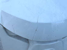 Cargar imagen en el visor de la galería, 200 175 150 hp Evinrude 0285631 e-tec engine cover cowling Two Stroke
