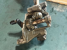 Load image into Gallery viewer, f 225 200 hp Yamaha throttle control assembly  69J-41632-00-94 bracket FOUR STROKE 2002-10 69J-41661-00-94 GEARS 69J-42152-00-94
