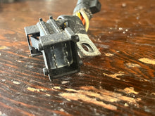Load image into Gallery viewer, 90 - 300 hp Evinrude Ficht 0586948 SWITCHER STATOR electrical Two Stroke oem
