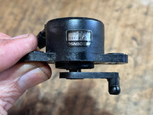 Load image into Gallery viewer, DT 225 200 175 150 hp Suzuki 37810-92E00 THROTTLE VALVE SENSOR ASSY two stroke NLA OEM
