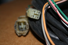 Lade das Bild in den Galerie-Viewer, OEM Yamaha two stroke outboard Trim and Oil Harness (68F-82553-90-00)
