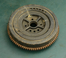 Load image into Gallery viewer, 150 175 hp Johnson Evinrude flywheel 513845 0513845 584350 60 degree motor, two stroke 1991-2006
