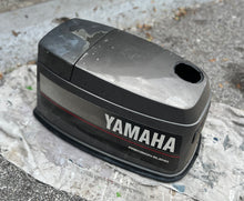 Load image into Gallery viewer, 90 85 hp Yamaha top cowl 6H1-42610-46-4D, two stroke engine cover cowling
