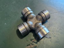 Load image into Gallery viewer, Volvo Penta 853255-8 Universal Joint 853255 OMC Mercruiser sterndrive
