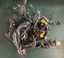 Lade das Bild in den Galerie-Viewer, 150 135 115 Mercury DFI 84-858229t-1 electrical wiring harness 2.5 Liter V6 for 3-pin coils
