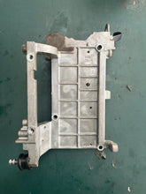 Load image into Gallery viewer, f 60 Yamaha 6C5-81822-00-00 STARTING MOTOR BRACKET 2014-2022 50 60 hp
