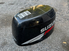 Cargar imagen en el visor de la galería, DF 40 50 hp Suzuki 61400-87Y41-0EP ENGINE COVER SET Top Cowl 2009 03-09
