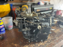 Lade das Bild in den Galerie-Viewer, sold ebay nov2023—25 30 Tohatsu Nissan 346B011004 CYLINDER &amp; CRANK CASE ASSY, 145 compression TWO STROKE 2003 powerhead
