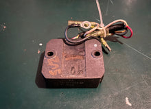 Lade das Bild in den Galerie-Viewer, DT 90- 225 hp Suzuki 32800-87D00 Voltage RECTIFIER &amp; REGULATOR two stroke 1986-2000
