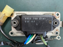 Lade das Bild in den Galerie-Viewer, BF 150 135 115 hp Honda 38550-ZY6-003 POWER TILT RELAY ASSY four stroke pre 1997-up
