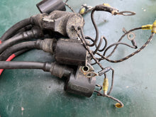 Load image into Gallery viewer, 6 - 150 200 225 250 hp Yamaha 61A-85570-00-00 IGNITION COIL two stroke OX66 6E3-82370-20-00 PLUG CAP oem
