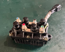 Lade das Bild in den Galerie-Viewer, 90 hp Yamaha 61A-81950-00-00 trim RELAY ASSY two stroke OEM 25 - 90 hp 1990-2008
