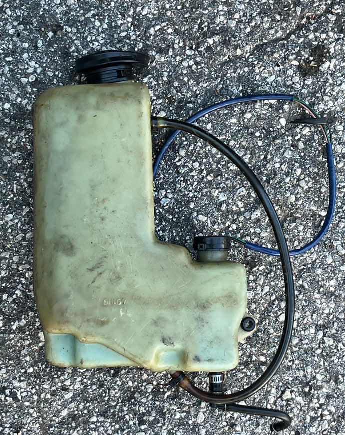 90 hp YAMAHA OIL TANK COMP 6H1-21707-07-00, 6H1-85720-10-00 OIL LeVeL GAUGE two stroke