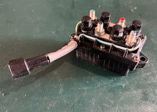 Lade das Bild in den Galerie-Viewer, 90 hp Yamaha 61A-81950-00-00 trim RELAY ASSY two stroke OEM 25 - 90 hp 1990-2008
