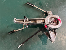 Load image into Gallery viewer, 90 85 75 hp Yamaha 688-41632-01-94 MAGNETO CONTROL LEVER, 688-41211-01-00 ACCELERATOR LINK, 662-41237-01-00 LINK JOINT, Yamaha 90508-29M05-00 TORSION SPRING, 688-41631-01-94 MAGNETO CONTROL LEVER, 663-48344-00-00 CONTROL CABLE END
