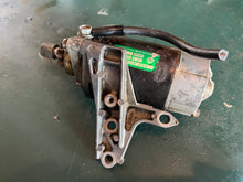 Load image into Gallery viewer, F 9.9 hp Yamaha 6G8-81800-11-00 STARTING MOTOR 6G8-81822-40-94  BRACKET four stroke T9.9ELRT 1985-2005 TESTED
