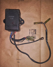 Cargar imagen en el visor de la galería, 25, 30, 35, 40 hp two cylinder two stroke cdi cd unit  3A0060601

