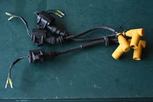 Load image into Gallery viewer, DT 150 200 225 HP Suzuki F6T530 Ignition Coils 33410-87D70
