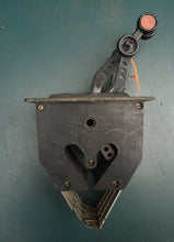 Lade das Bild in den Galerie-Viewer, Morse dual top mount control (for twin motors)
