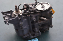 Load image into Gallery viewer, 8 9.9 hp Yamaha cylinder head assy longblock T8PXRB 68T-W009A-02-1S T &amp; F four stroke motors
