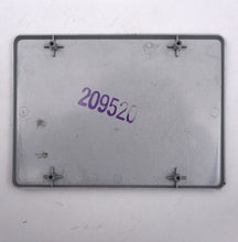 Cargar imagen en el visor de la galería, OMC boat emblem plate 209520, Johnson Evinrude
