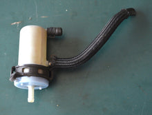 Lade das Bild in den Galerie-Viewer, DF 9.9B - 15 - 20 HP Suzuki fuel filter 15410-87L00, 2015-2018, clamp 15422-89L0
