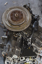 Cargar imagen en el visor de la galería, DT 150 200 Suzuki V6 Carbureted Long-block Powerhead,w electrical
