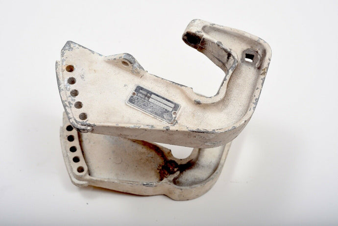 9.9 15 hp Johnson 0392832 STERN BRACKET & CLAMPSCREW ASSY 1983-1989