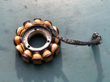 Load image into Gallery viewer, 15 25 30 hp Evinrude E-tec STATOR Assembly 0586918 586918 brp omc
