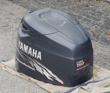 Load image into Gallery viewer, 150 175 200 hp Yamaha hpdi 68F-42610-50-4D 68L-42610-50-4D TOP COWLING 68H-42610-50-4D two stroke outboards
