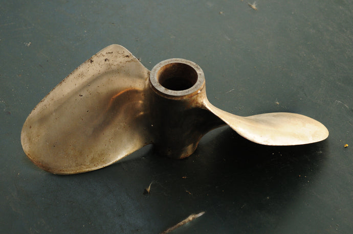 Mercruiser Bravo propeller