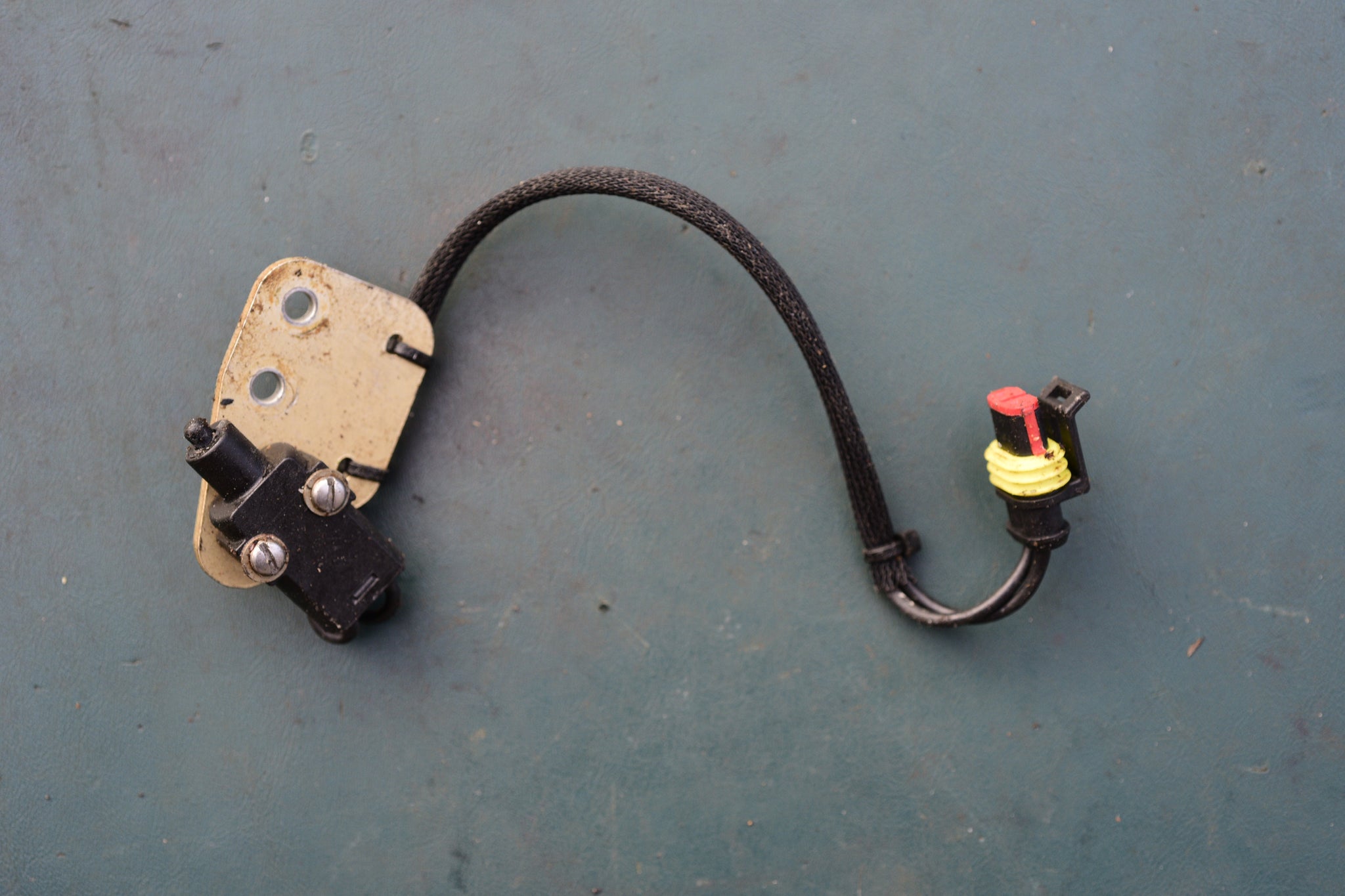 15 25 30 40 50 60 70 75 90 hp Evinrude E-tec Neutral Safety