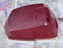 Cargar imagen en el visor de la galería, 6 hp Johnson Evinrude Cowling Red, engine cover hood, lid top Vintage 8 hp
