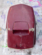 Cargar imagen en el visor de la galería, 6 hp Johnson Evinrude Cowling Red, engine cover hood, lid top Vintage 8 hp
