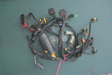 Lade das Bild in den Galerie-Viewer, 40 50 60 hp Evinrude 0586863 ENGINE wiring HARNESS Assy electrical Two Stroke
