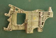 Cargar imagen en el visor de la galería, 25 30 HP Yamaha starter bracket plate 6L2-85542-02-94 BRACKET, two stroke 1996-2009
